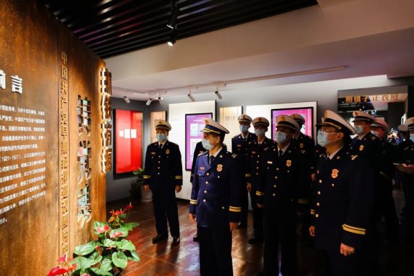 汇利资本 动真碰硬、靶向整治，虹口区推动学习教育见行见效