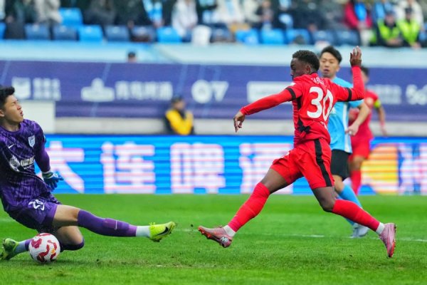 信康优配 上海海港夺冠幕后戏：德比获胜成转折点，冠军经验助力逆转